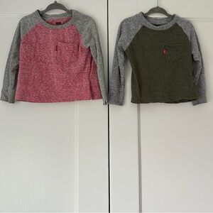 Levi's Long Sleeve Raglan Tees Shirt Grey w/ Red and Green - Toddler Size 24 Mo